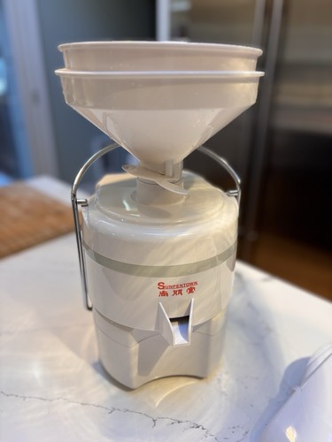 Juicer grinder milling machine - juicer,